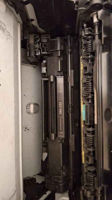 Принтер HP LaserJet P1606dn