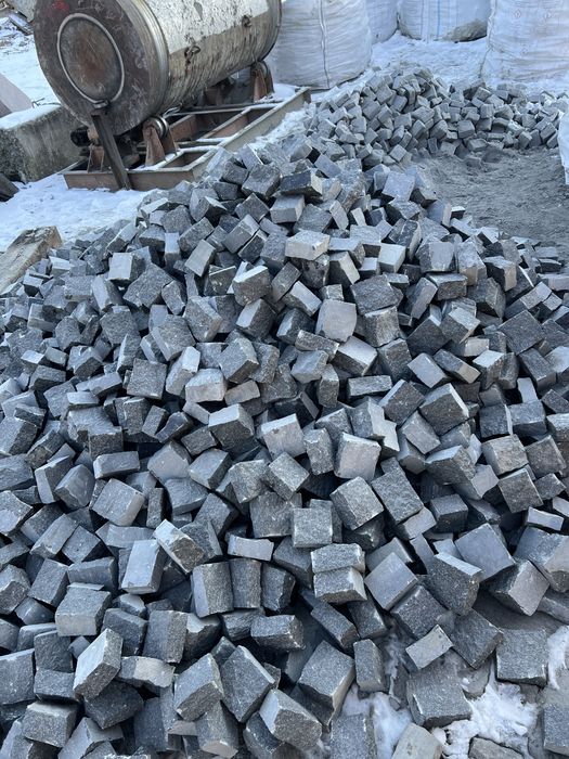 Бруківка (брусчатка гранитная, шашка) з граніту від виробника