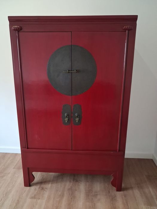 Móvel chinês vermelho - ótimo estado