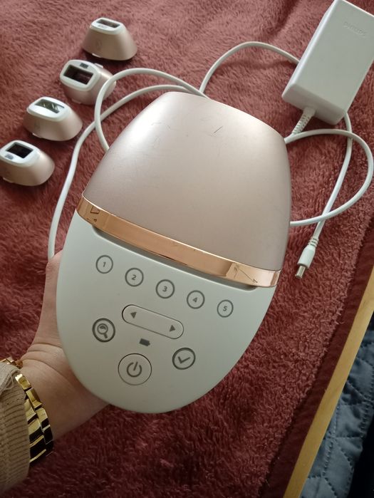 Sprzedam depilator laserowy z firmy Philips