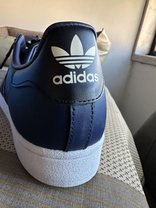 Tênis Adidas Superstar