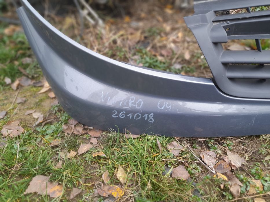 Решітка опель віваро