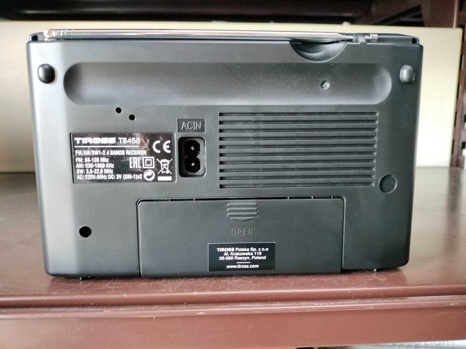 Radio sieciowo-bateryjne AM,FM,SW Tiross TS458 solidne z gwarancją skl