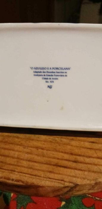 Peças de cerâmica da vista alegre