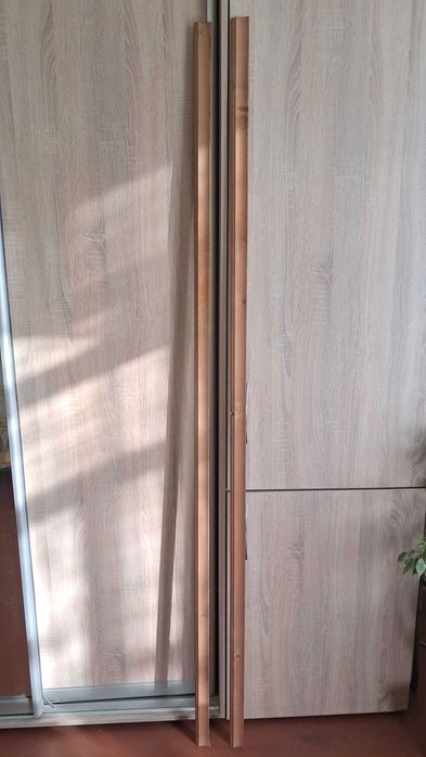 Продам плинтус сосна новые.