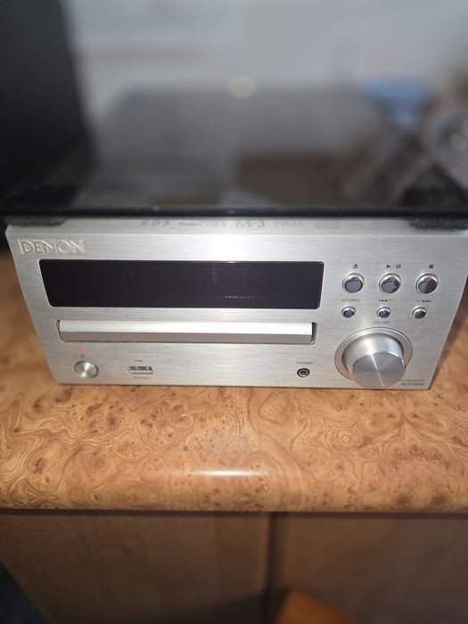 Sprzedam Denon RCD M39