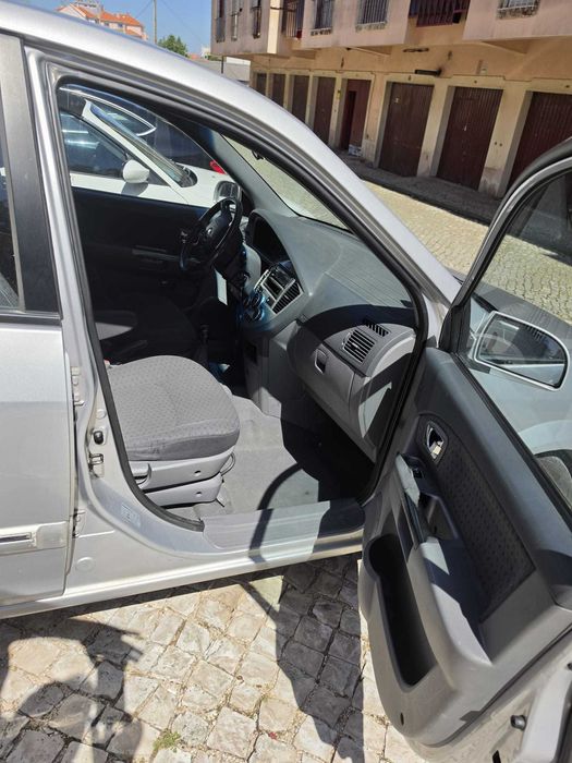 Carro Familiar a Disel em bom estado