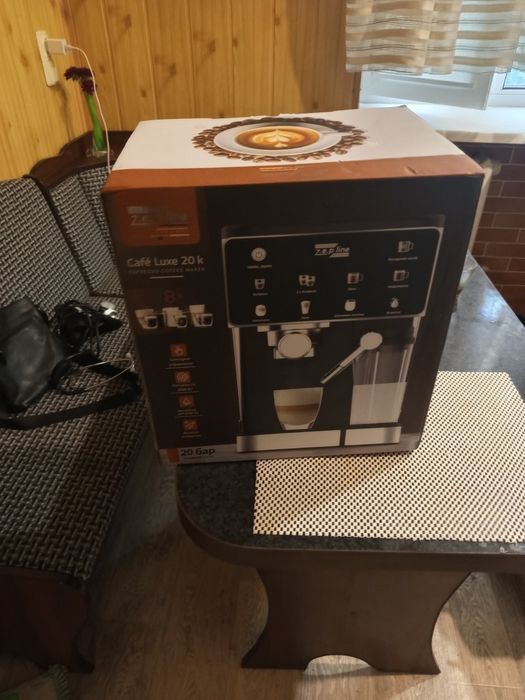 Кавомашина ZepLine Café Luxe 20K, майже нова