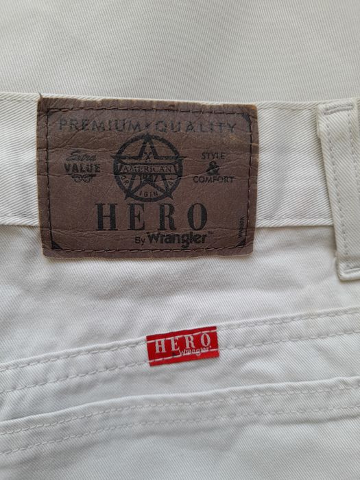 Krótkie spodenki Hero by Wrangler S-M