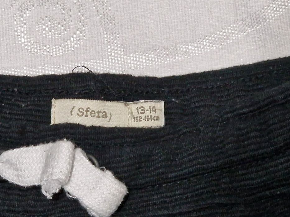 2 calças de marca Sfera para criança
