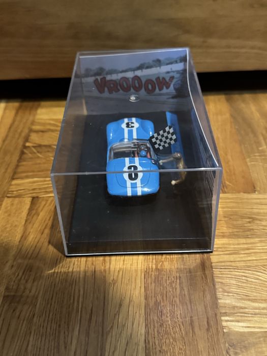 Vendo miniatura Vaillante Le Mans