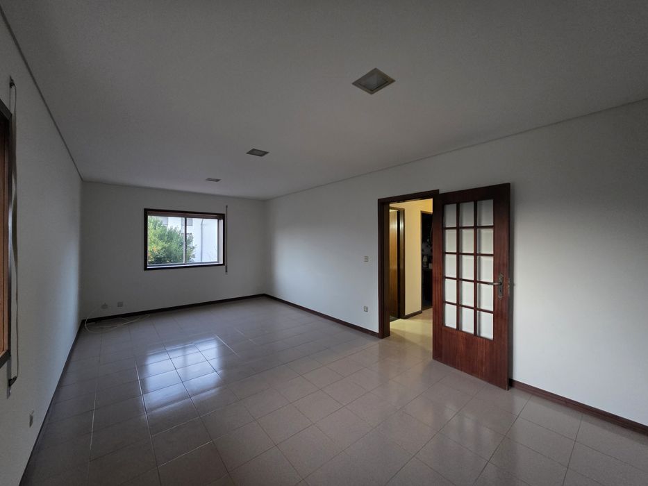 Andar moradia T3 em Fraiao, Braga