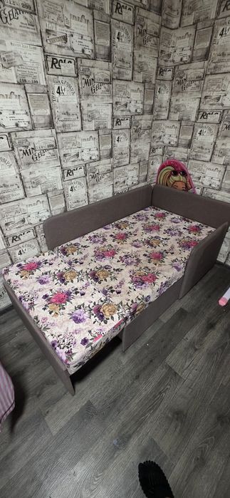 Диван-ліжко  розкладний