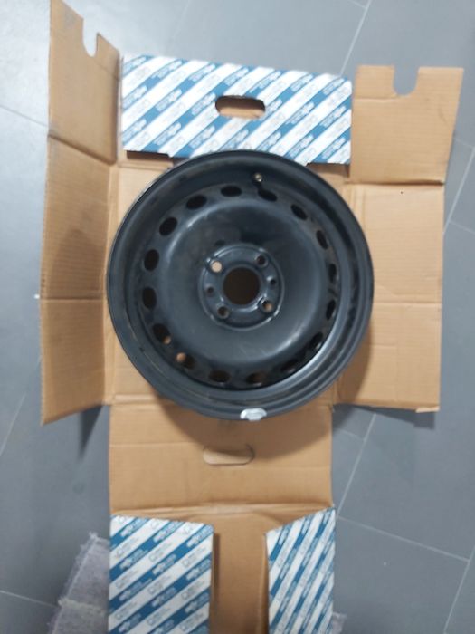 Jantes 14, furação 4x98 - Fiat