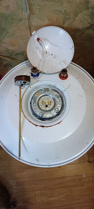 Продам бойлер новатек 50 л