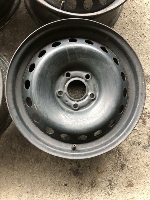 Диски 5*114,3 R16 Nissan