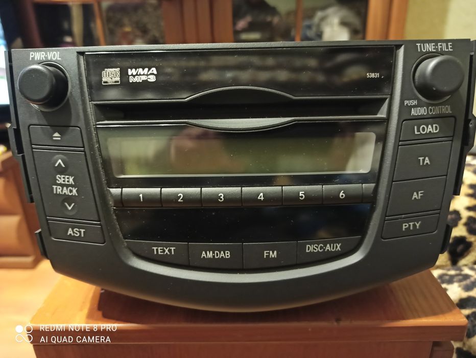 Штатная автомагнитола  Тайота RAV 4