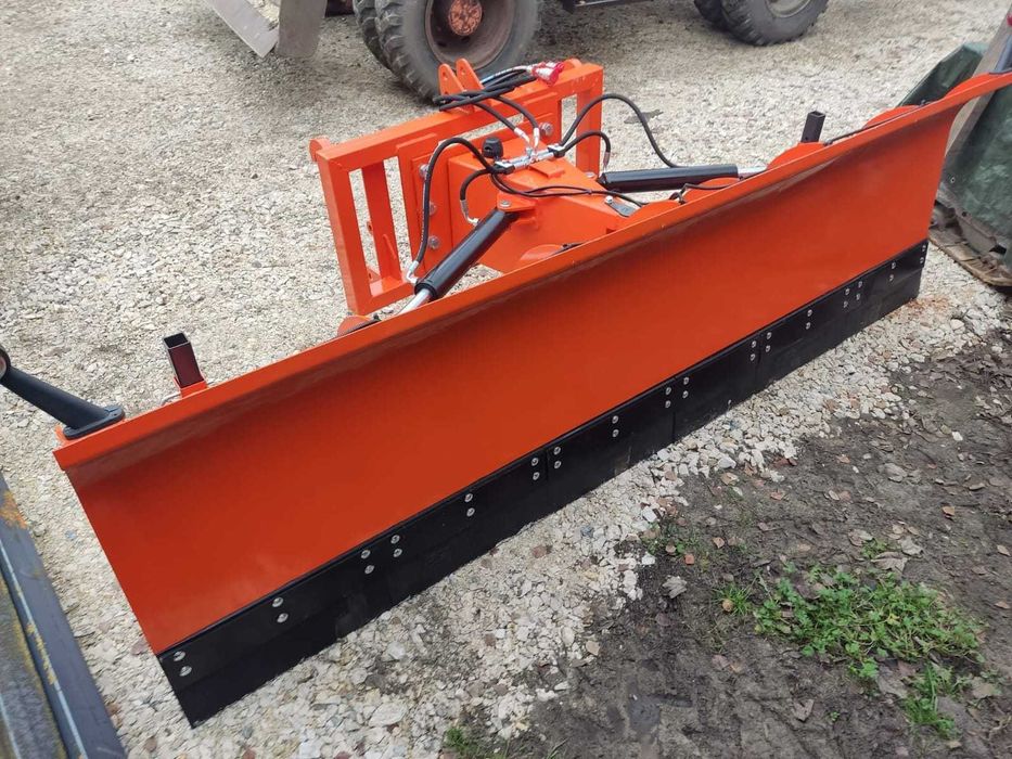 Masywny pług do śniegu komunalny prosty METALTECHNIK 2,6/3,0m