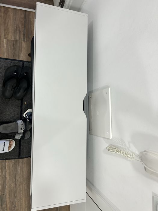 Prateleira multimédia Spiksmed Ikea