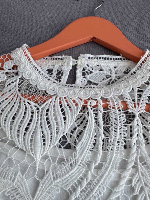 Блуза із мережива