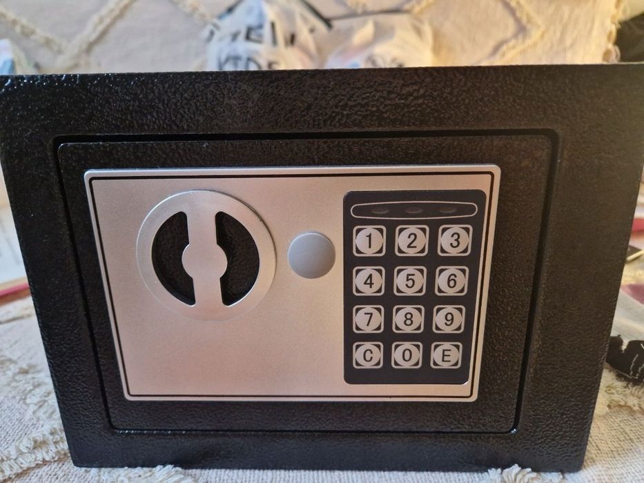 NOWY Sejf Kasetka Kasa Pancerna Na Pieniądze Szyfr Elektroniczny Domow