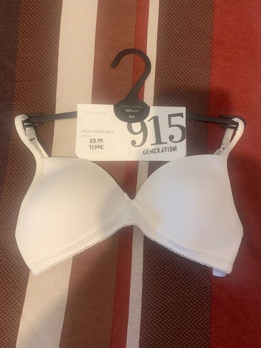 Новый набор из 2 шт подростковых ХБ бюстов Англия New Look