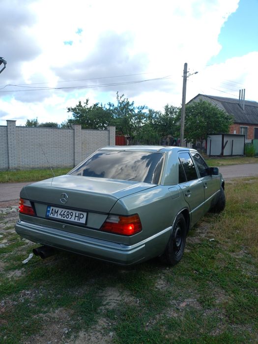 Продам w124 на автоматі