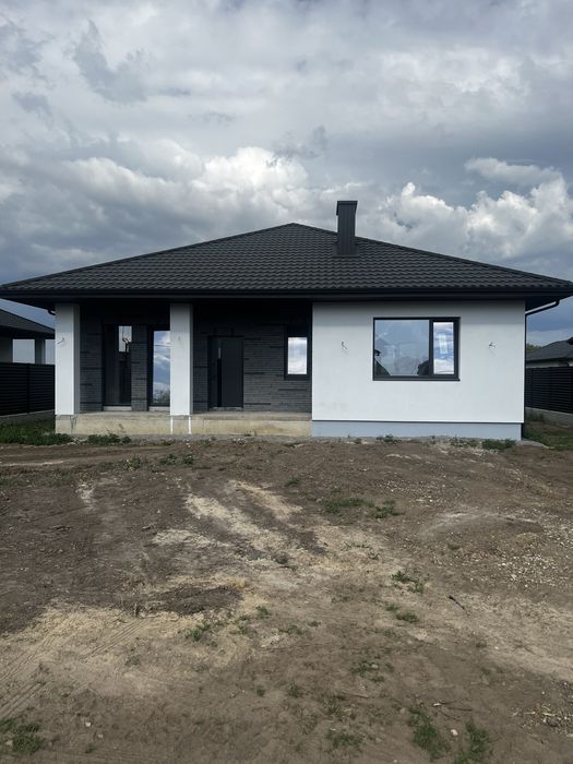 Продаж будинку в топ лоокації