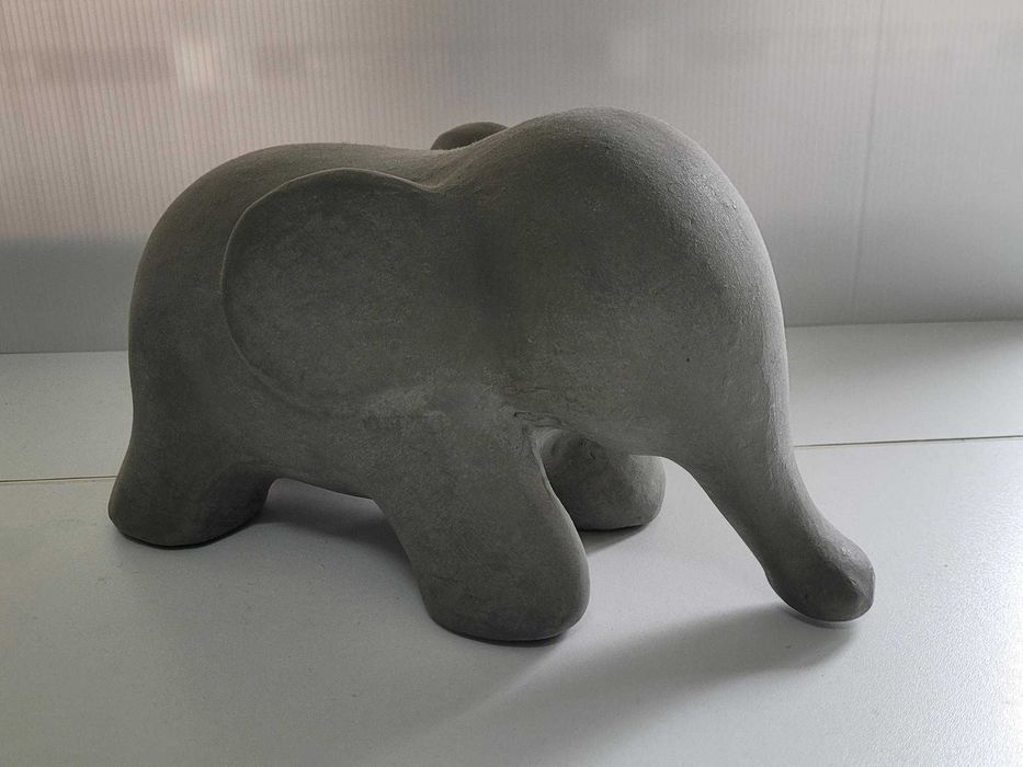 Elefante barro pintado