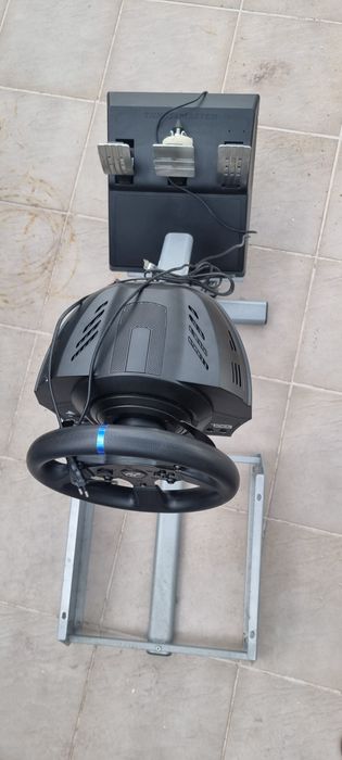 Volante Thrustmaster T300RS + Playseat