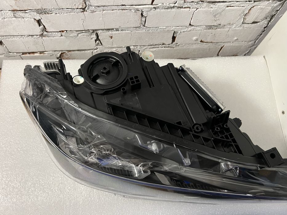 Фари BMW F30 G20/M4 Style LED  Dual Color (Plug & Play)