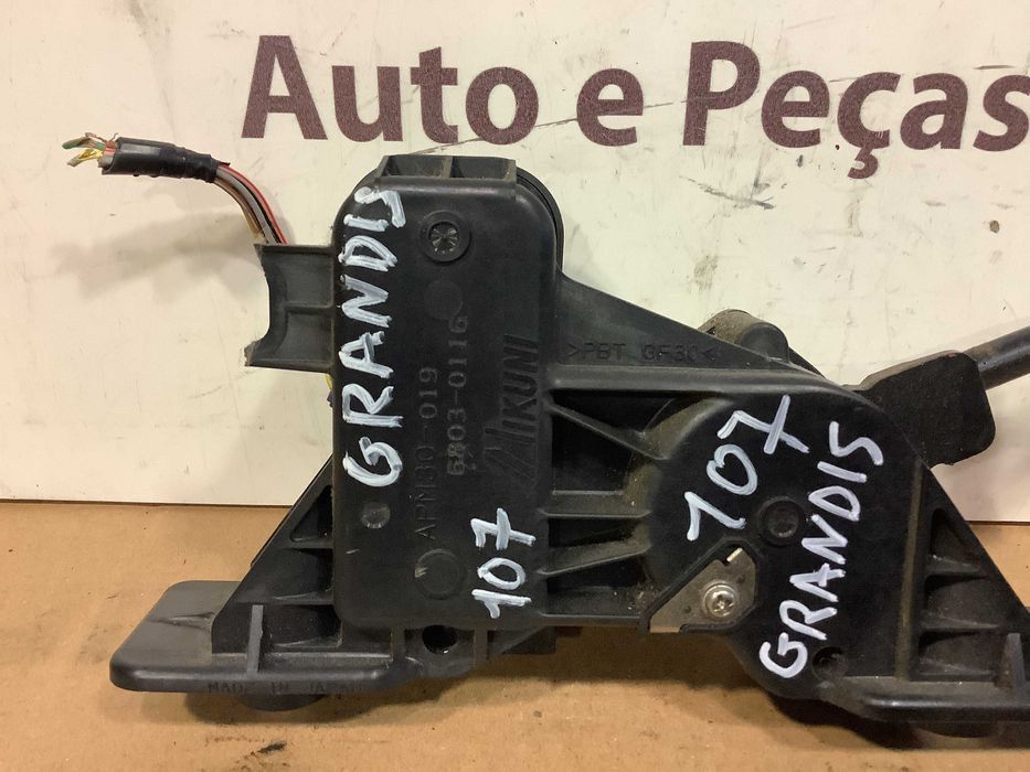 Pedal de acelerador Mitsubishi Grandis 2.0 Di-D 2007