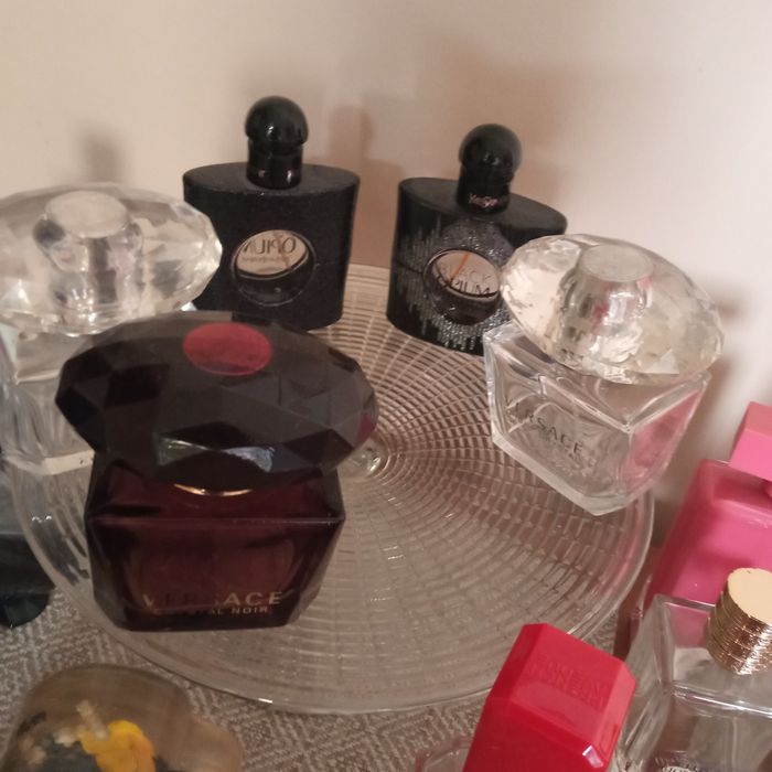 Flakony po oryginalnych perfumach