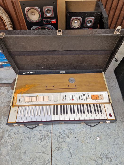 Unitra,Tonsil,Regent,Diora,Teac,,Mildton,Jackfeel