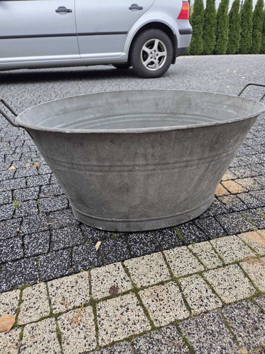 Wanna ocynkowana PRL