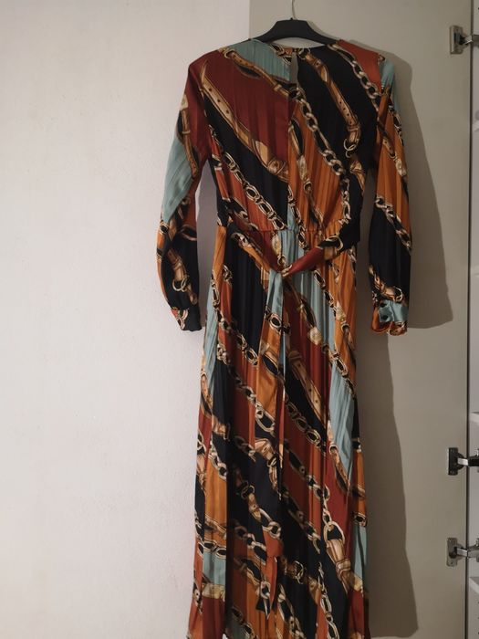 Elegancka sukienka Zara rozm. M