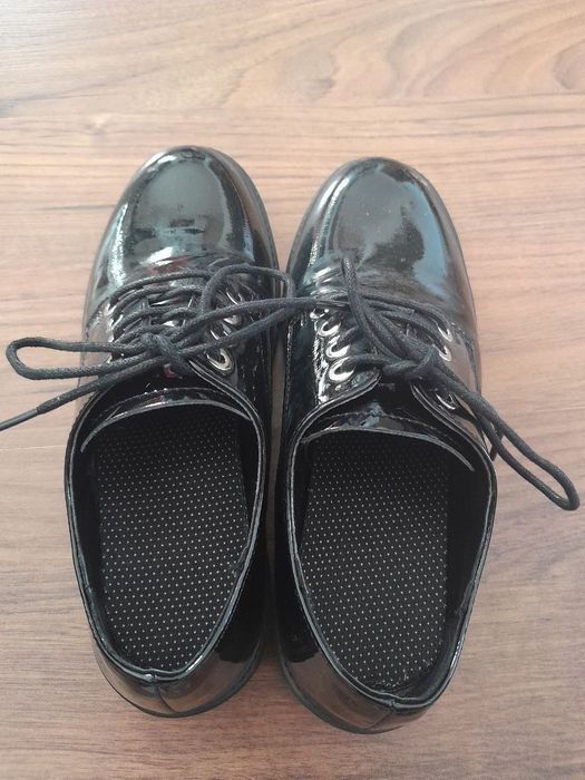 Buty eleganckie w dobrym stanie