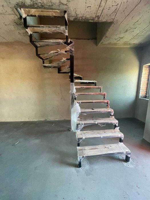 Дуплекс 74 м2. + 35 кв підвал. Тепла підлога! Газ, центр Гостомеля