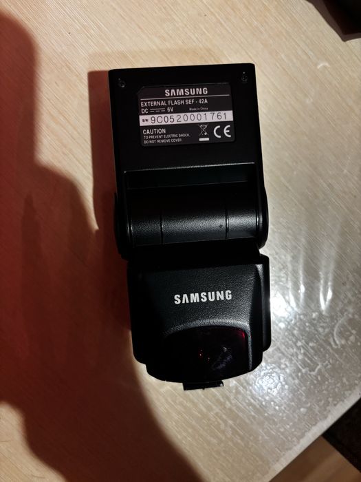 Продам фотоапарат Samsung NX11 14.6MP