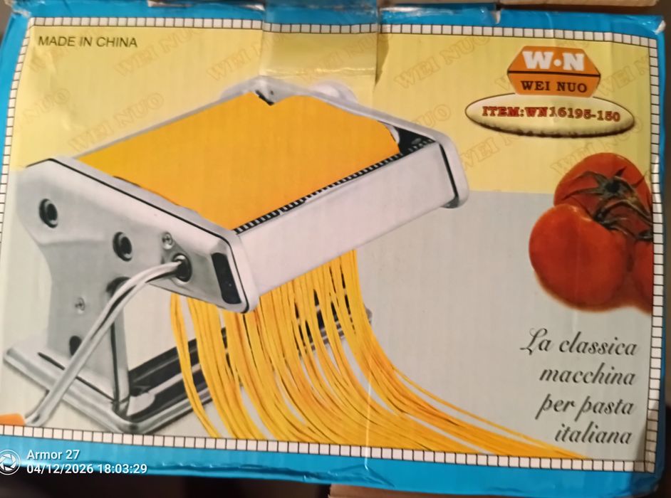 Máquina de Fazer Massa em Inox