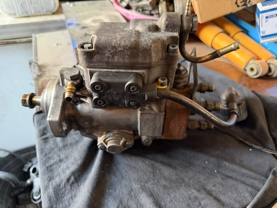 Bomba injetora bmw 318 TDS