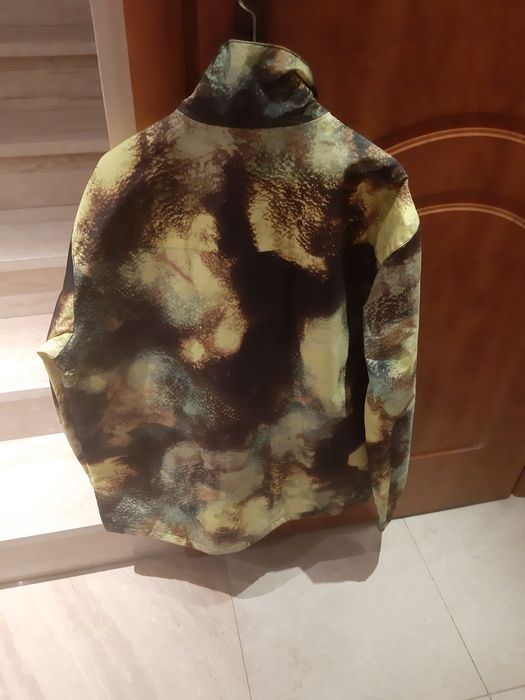 Kurtka Zara narty kolekcja zima śnieg tkmaxx kolorowa snowboard moro