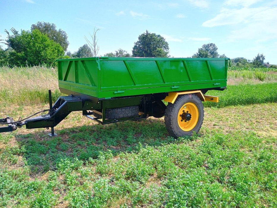 Одноосний прицеп самосвал