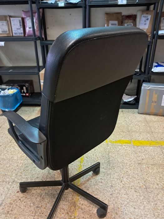 Cadeira de Escritório com rodas
