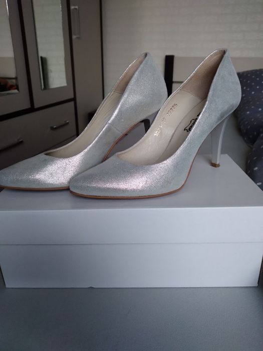Buty szpilki nowe