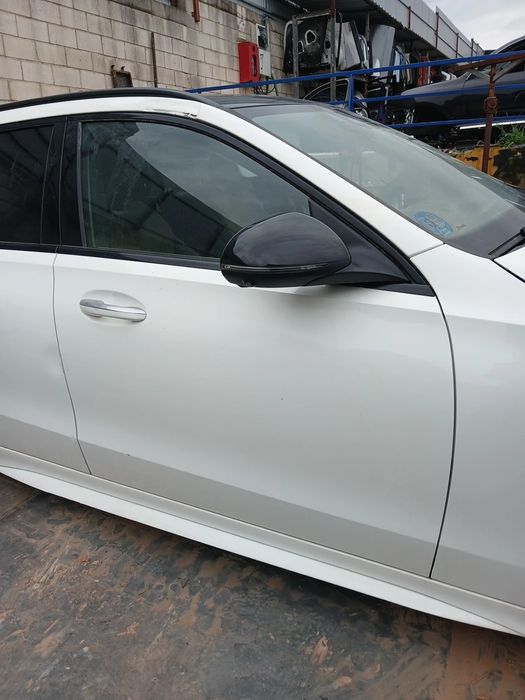Porta frente direita MERCEDES-BENZ Classe C Carrinha (S206)