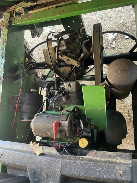 John Deere gator traktorek ogrodniczy wywrotka