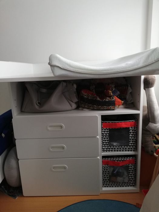 Arrumação mudar a fraldas