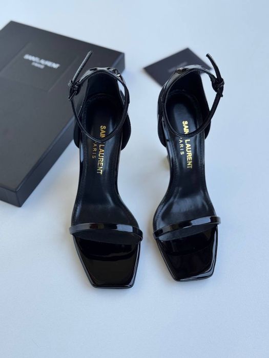 Босоніжки YSL чорний лак топ