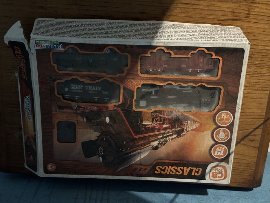 o pista de comboio em òtimo estado